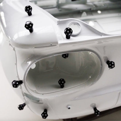 AESUB - Dices - Dés positionnés sur une carrosserie