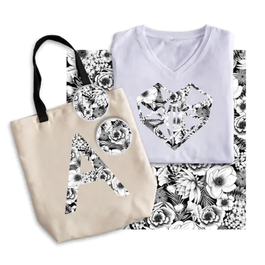 Cricut - 2 Feuilles de Transfert avec Motifs Infusible Ink - Black Botanicals - (30,5x30,5cm)